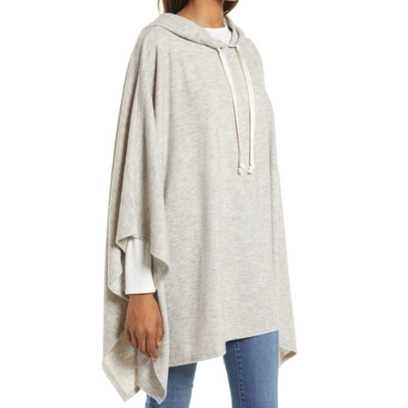 Treasure and Bond sweater poncho - one size Free shipping - Picture 6 of 6